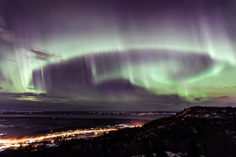 shoot the aurora, how to shoot the aurora , aurora, eagle river, eagle river alaska, aurora borealis, northern lights, baldy, skyline, alaska