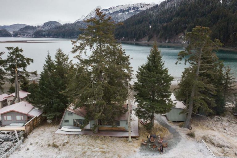 Beach House, Between Beaches, MacDonald Spit, Kachemak Bay, Kasitsna Bay, Kenai Peninsula, Alaska