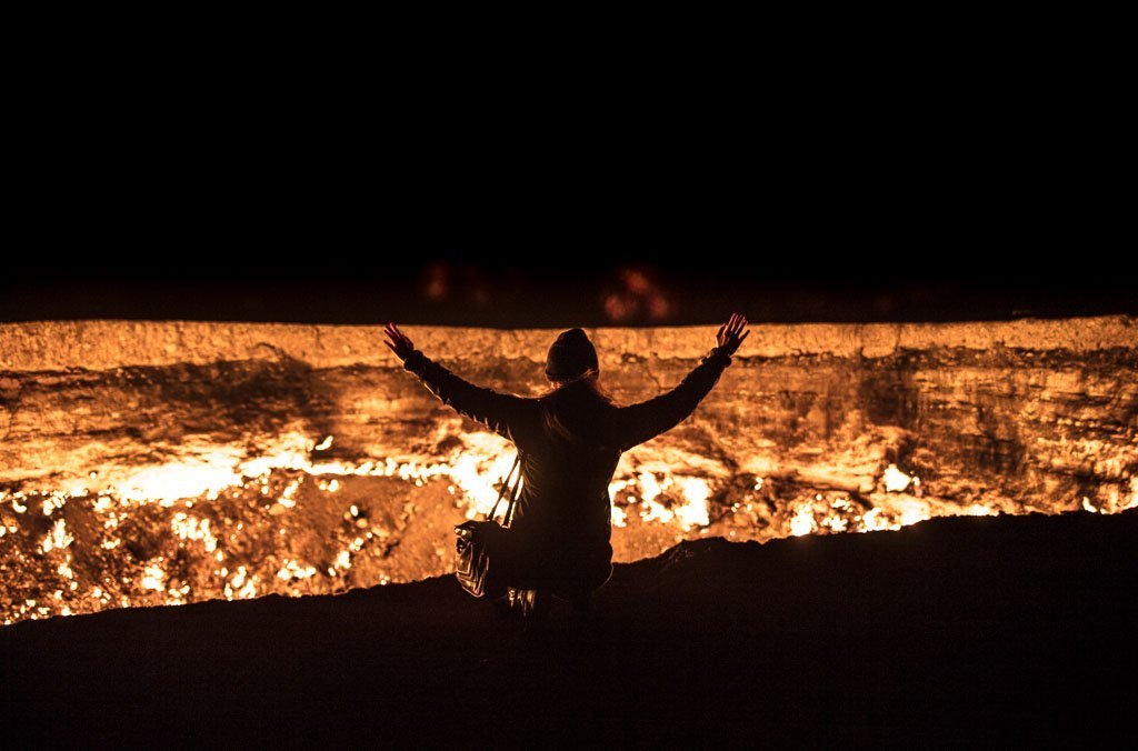 Turkmenistan, Door to Hell, Gates of Hell, Darvaza, Darvaza Crater, Darvaza Gas Crater, Darvaza Turkmenistan, Turkmenistan Gas Crater, Turkmenistan Crater, Gas Crater, Central Asia, Derweze, Derweze Turkmenistan, Derweze Crater, Derweze Gas Crater, Ahal, Ahal Province, Woman Door to hell, Woman gas crater, woman Darvaza gas crater