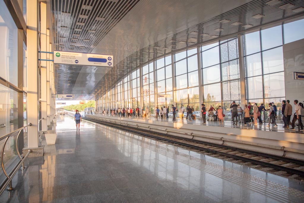 Do'stlik 2 Station, Yer'Osti Line, Tashkent Metro, Tashkent Uzbekistan