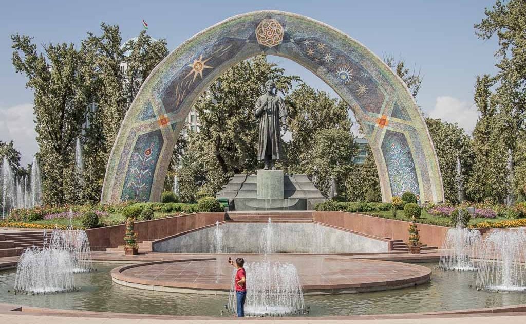 Tajikistan, Tajikistan travel, Tajikistan travel guide, Tajikistan guide, Dushanbe, Dushanbe Guide, Dushanbe City Guide, Dushanbe Travel Guide, Rudaki Statue, Rudaki Park, Rudaki, Bag-i-Rudaki