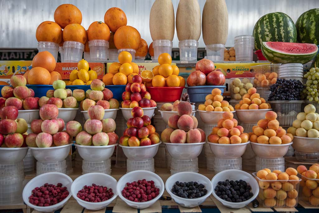 Green Bazaar, Almaty, Kazakhstan, fruit display