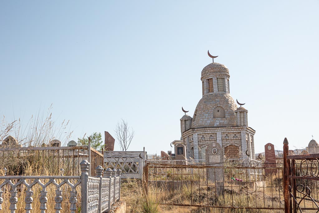 Kegen, Kazakhstan, Karkara border, Karkara border crossing, Kazakh cemetery, Kegan cemetery