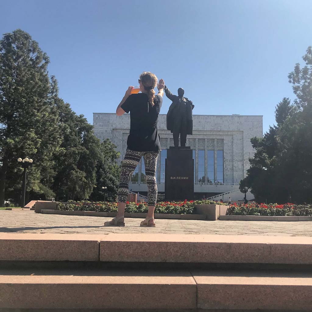 Bishkek, Lenin Statue, Kyrgyzstan, lenin high five, lenin high 5