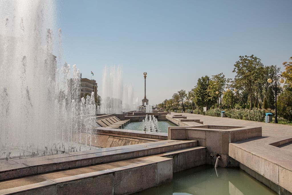 Dushanbe, Dushanbe Guide, Dushanbe City Guide, Dushanbe Travel Guide, Rudaki Park, Bag i Rudaki, Parchan