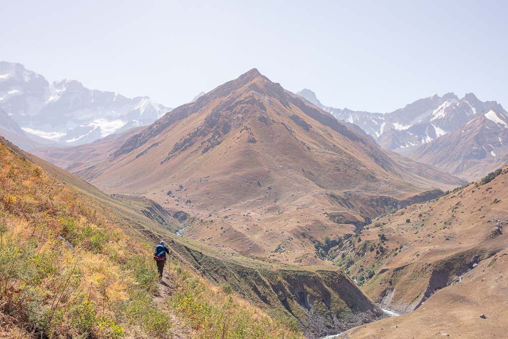 Gding, Gding Plateau, Pulisangin, Pulisangin Valley, Gardan i Kaftar, Rasht Valley, Karotegin, Karotegin Valley, Badakshan, GBAO, Tajikistan, Central Asia