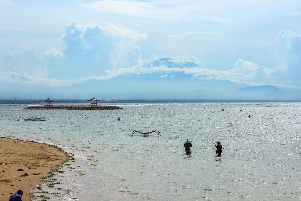 gunung agung, sanur, bali, indoensia, balinese fisherman, sanur fisherman