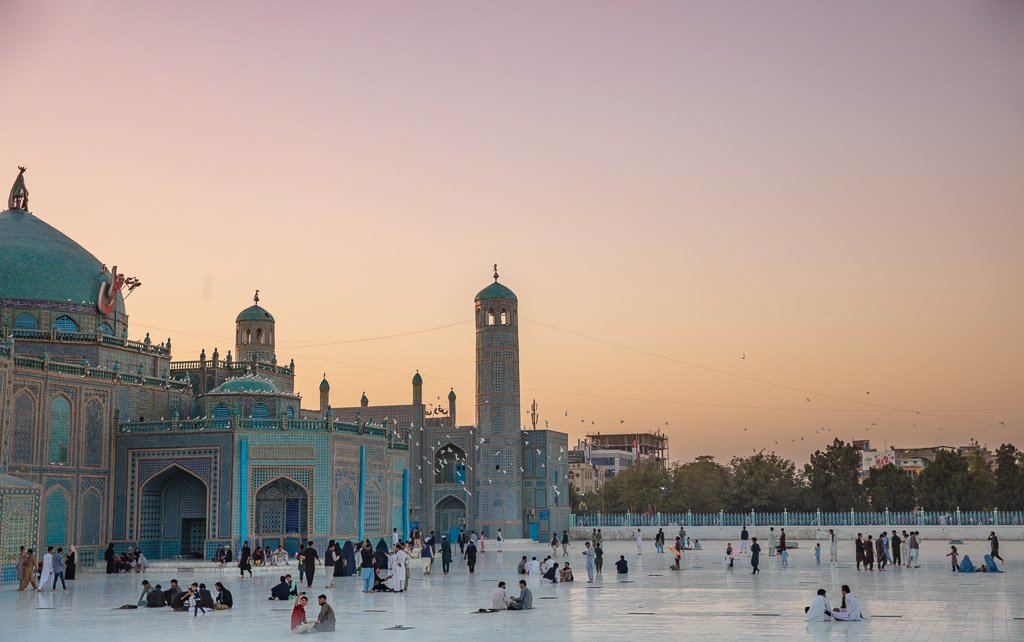 Shrine of Hazrat Ali, Blue Mosque, Blue Mosque Afghanistan, Blue Mosque Mazar e Sharif, Mazar e Sharif, Afghanistan, Balkh, Mazar i Sharif, Mosque, Afghanistan Mosque, Mazar e Sharif Mosque, Mazar e Sharif sunset, Blue Mosque sunset, Shrine of Hazrat Ali sunset