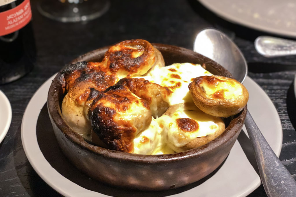 Sulguni stuffed mushrooms, Restaurant Hide, Tbilisi, Georgia