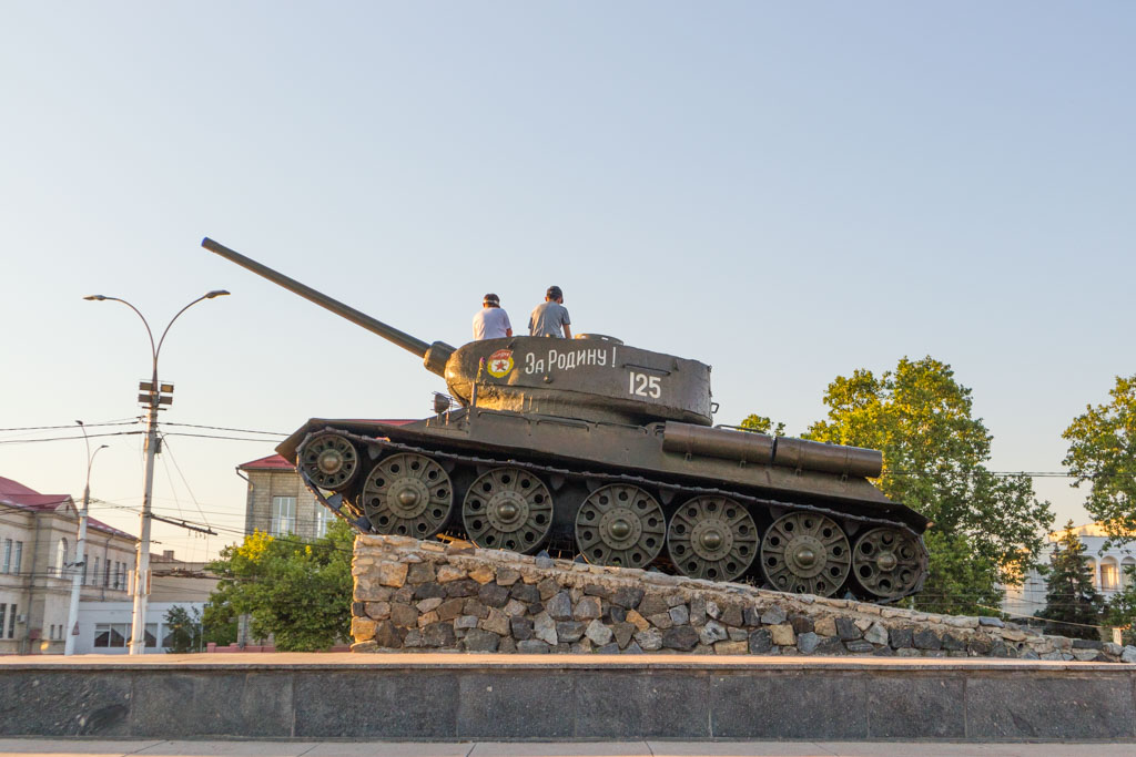 Transnistria, Prisnistrovie, visit Transnistria, Moldova, Europe, Transnistria tank, Tiraspol tank, Tiraspol war memorial, Transnistria war memorial, Transnistrian war memorial, Moldova Travel Guide